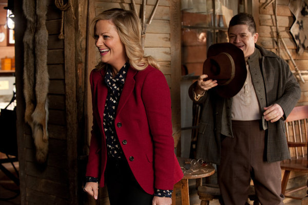 Still of Patton Oswalt and Amy Poehler in Parks and Recreation (2009)