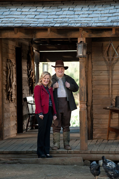 Still of Patton Oswalt and Amy Poehler in Parks and Recreation (2009)