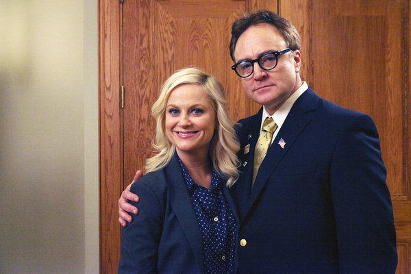 Still of Amy Poehler and Bradley Whitford in Parks and Recreation (2009)