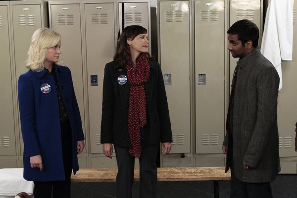 Still of Rashida Jones, Amy Poehler and Aziz Ansari in Parks and Recreation (2009)