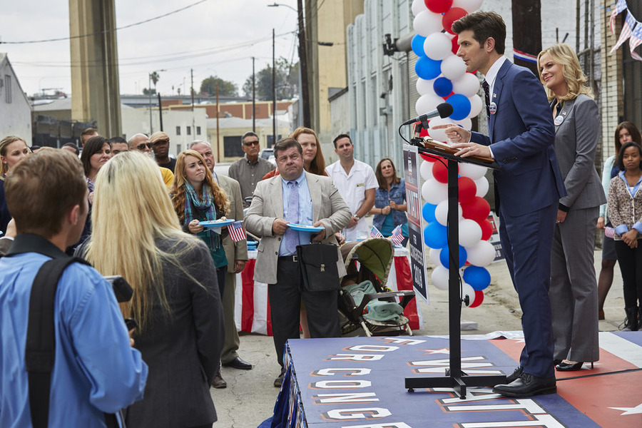 Still of Adam Scott and Amy Poehler in Parks and Recreation (2009)