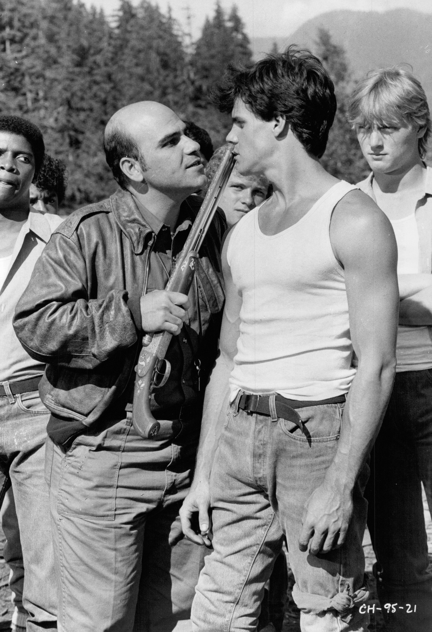 Still of Craig Sheffer and Jon Polito in Fire with Fire (1986)