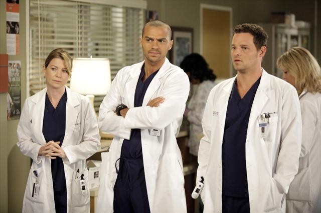 Still of Justin Chambers, Ellen Pompeo and Jesse Williams in Grei anatomija (2005)