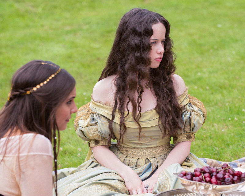 Still of Anna Popplewell and Caitlin Stasey in Reign (2013)