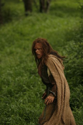 Still of Victor Parascos in Beauty and the Beast (2009)
