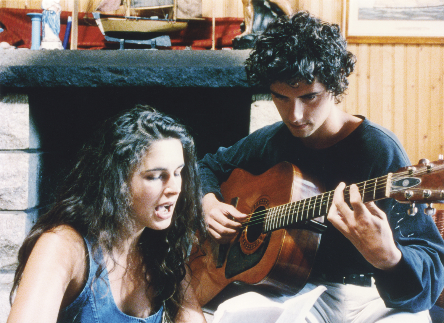 Still of Melvil Poupaud and Gwenaëlle Simon in Conte d'été (1996)
