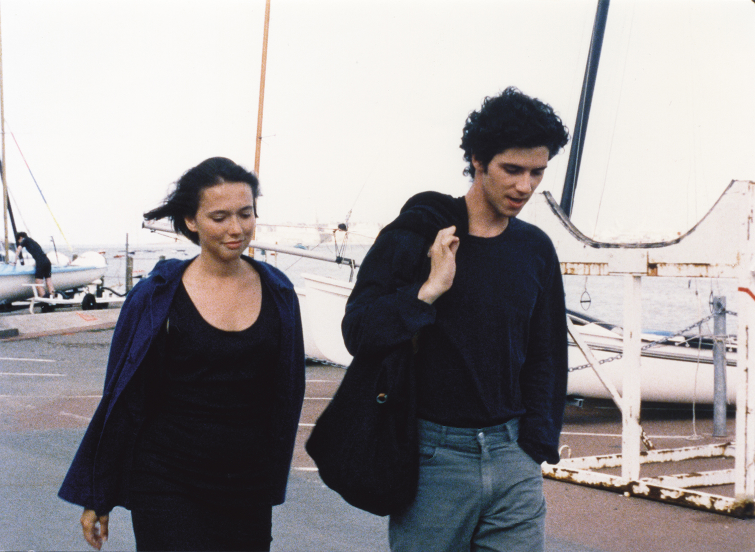 Still of Amanda Langlet and Melvil Poupaud in Conte d'été (1996)
