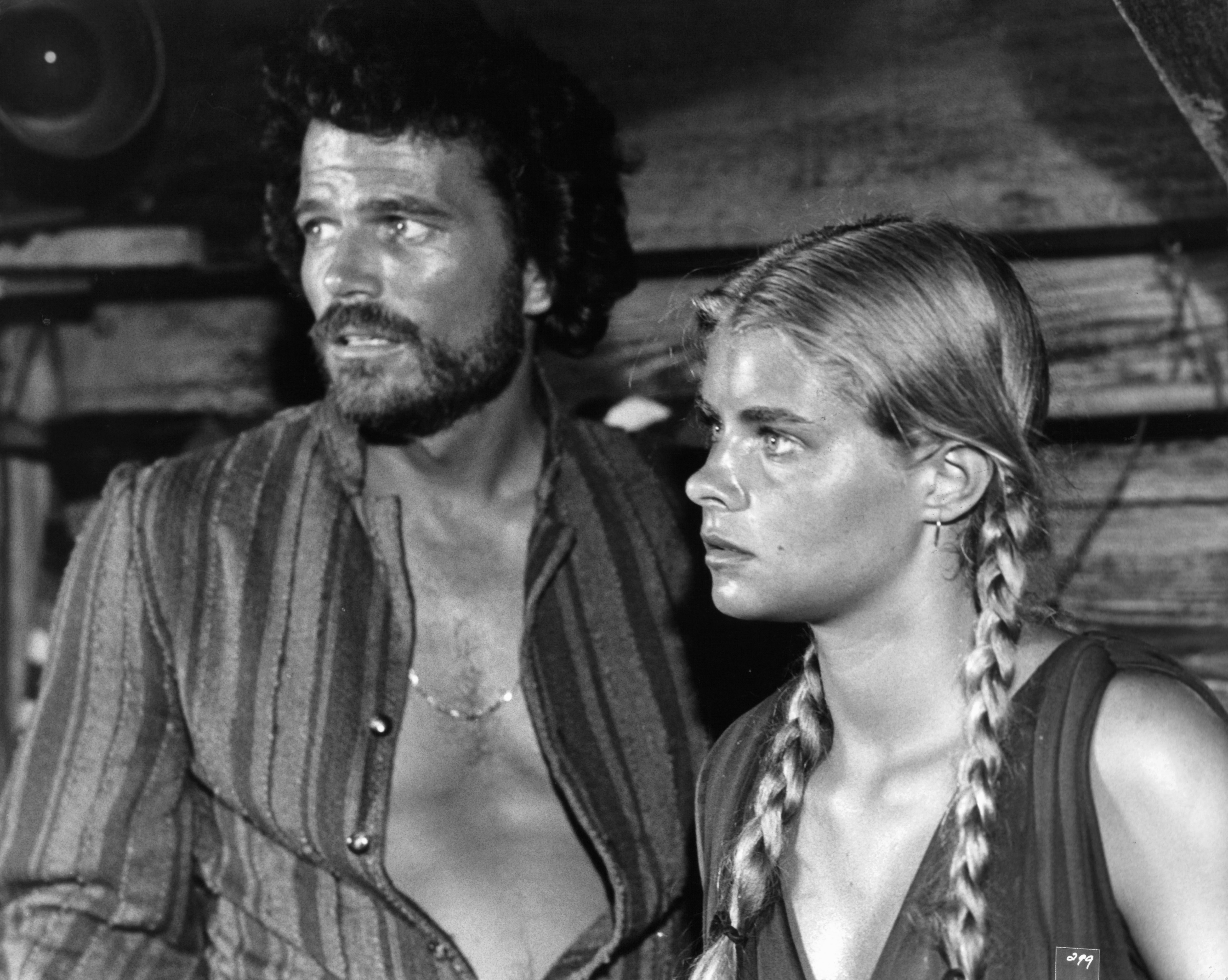 Still of Taryn Power and Patrick Wayne in Sinbad and the Eye of the Tiger (1977)
