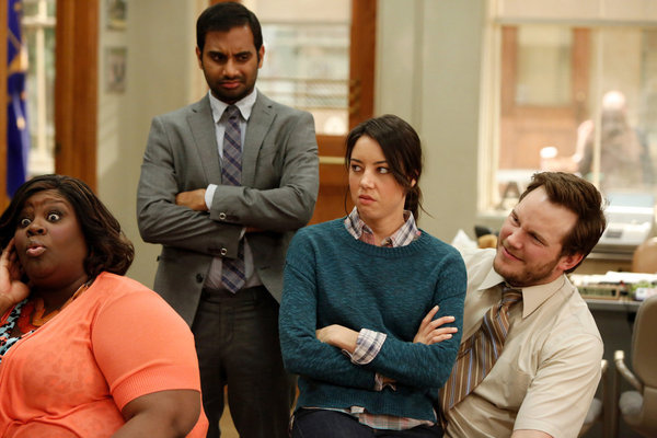 Still of Chris Pratt, Retta, Aziz Ansari and Aubrey Plaza in Parks and Recreation (2009)