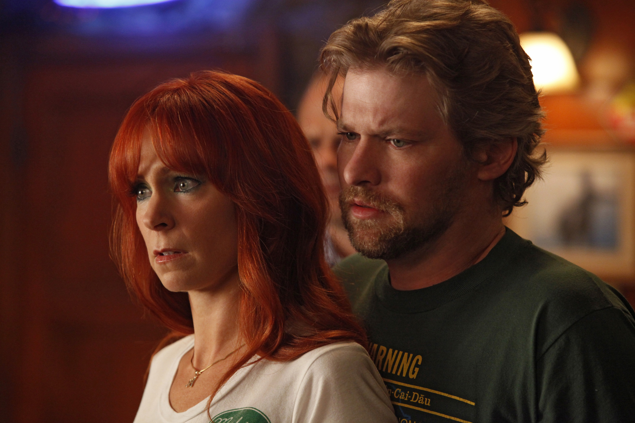 Still of Todd Lowe and Carrie Preston in Tikras kraujas (2008)