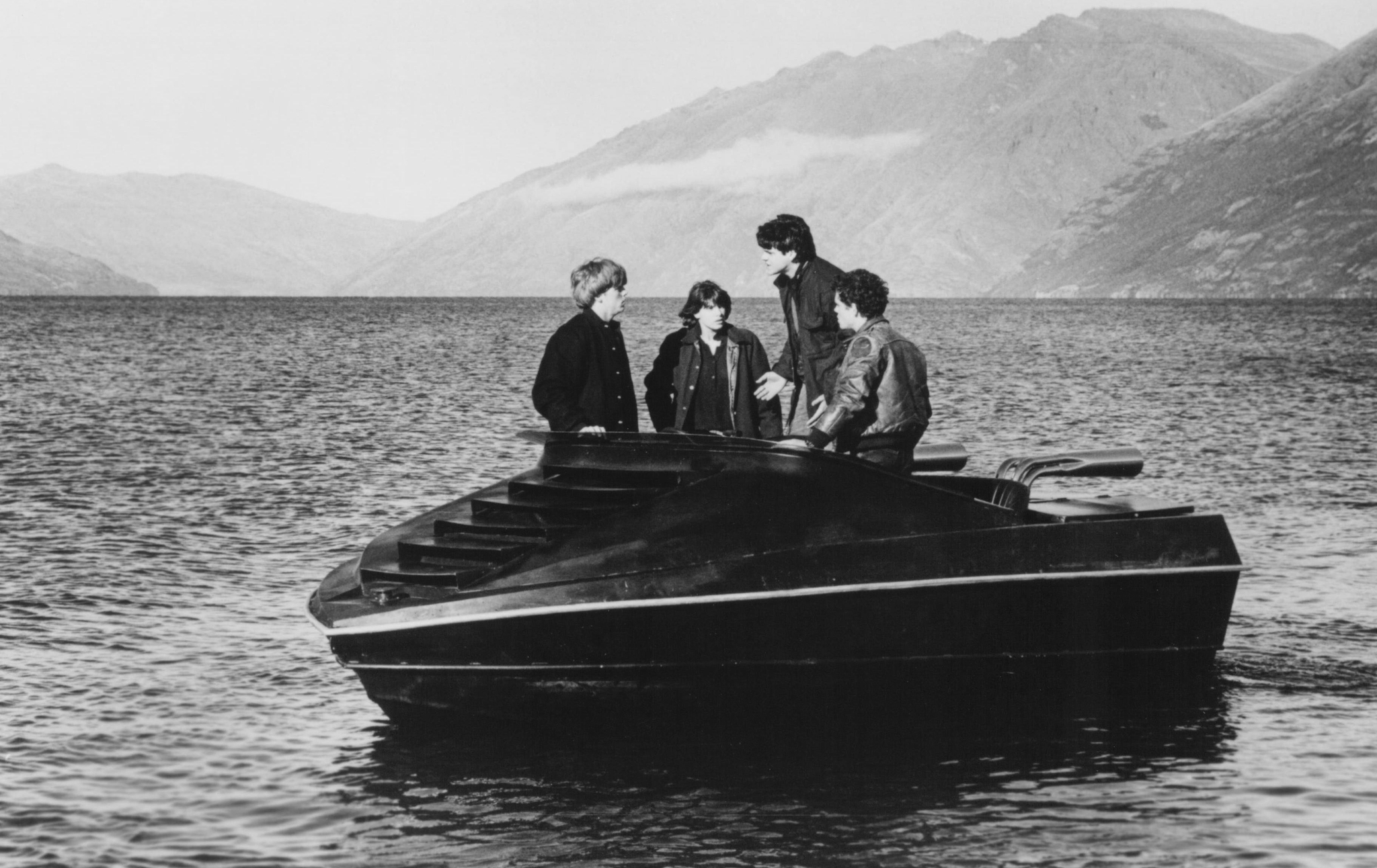 Still of Kevin Dillon, Christine Harnos, Marc Price and Ned Vaughn in The Rescue (1988)