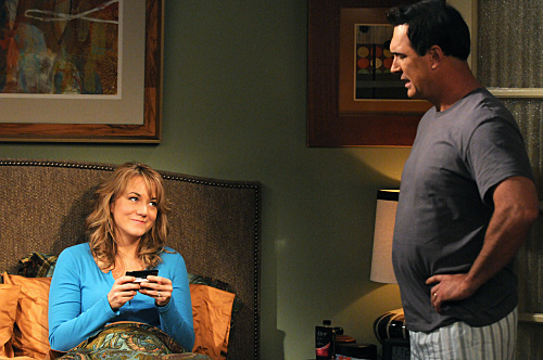 Still of Megyn Price and Patrick Warburton in Rules of Engagement (2007)