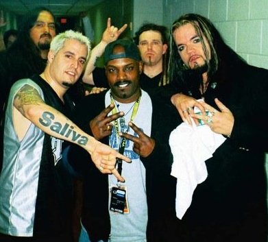 MTV CAMPUS INVASION TOUR (2004) Saliva & SELE