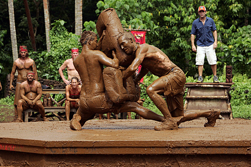 Still of Colby Donaldson, Jerri Manthey, Jeff Probst, Rob Mariano, Randy Bailey, Benjamin Wade and Russell Hantz in Survivor (2000)