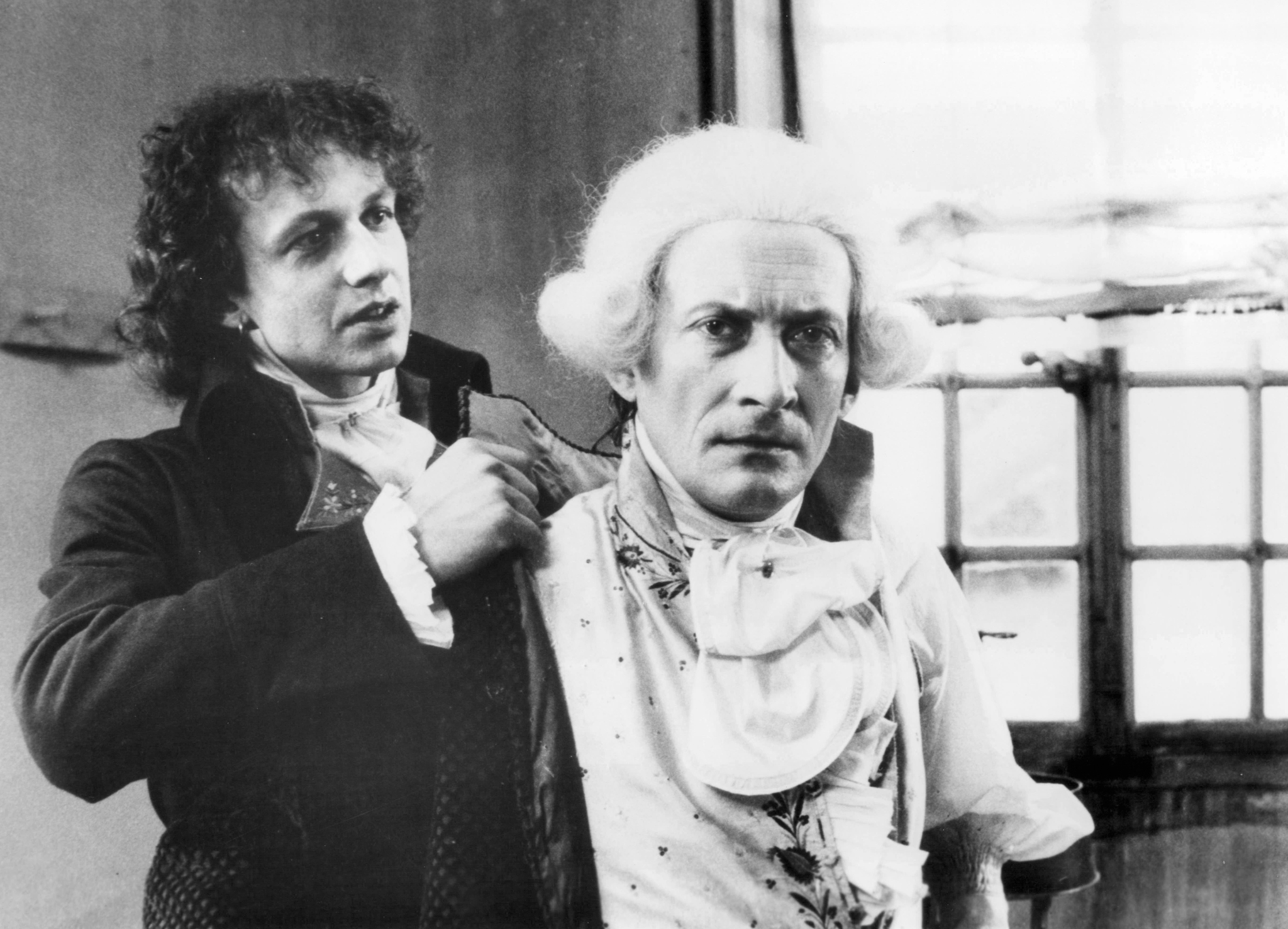 Still of Boguslaw Linda and Wojciech Pszoniak in Danton (1983)