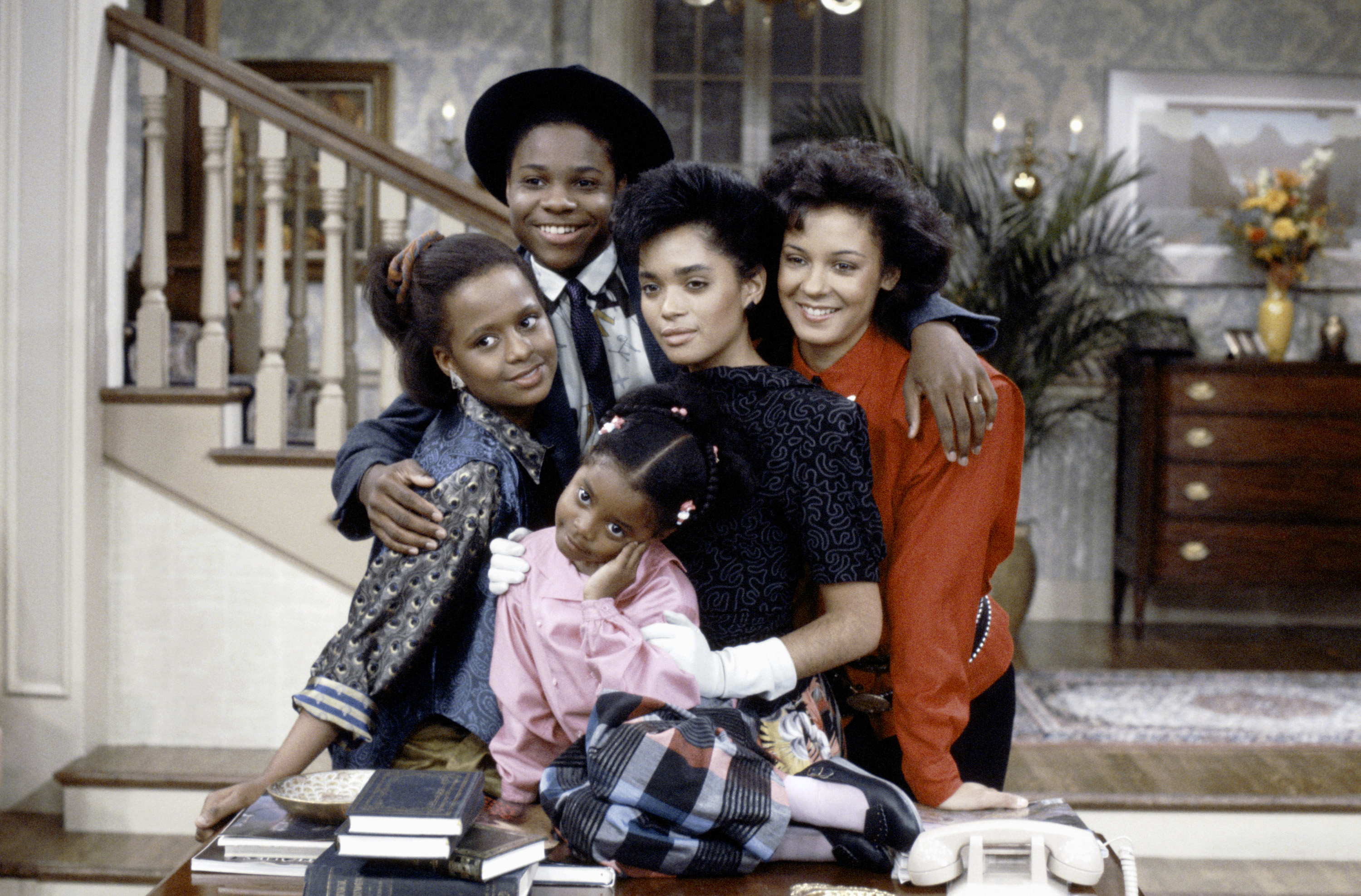 Still of Lisa Bonet, Tempestt Bledsoe, Sabrina Le Beauf, Keshia Knight Pulliam and Malcolm-Jamal Warner in The Cosby Show (1984)