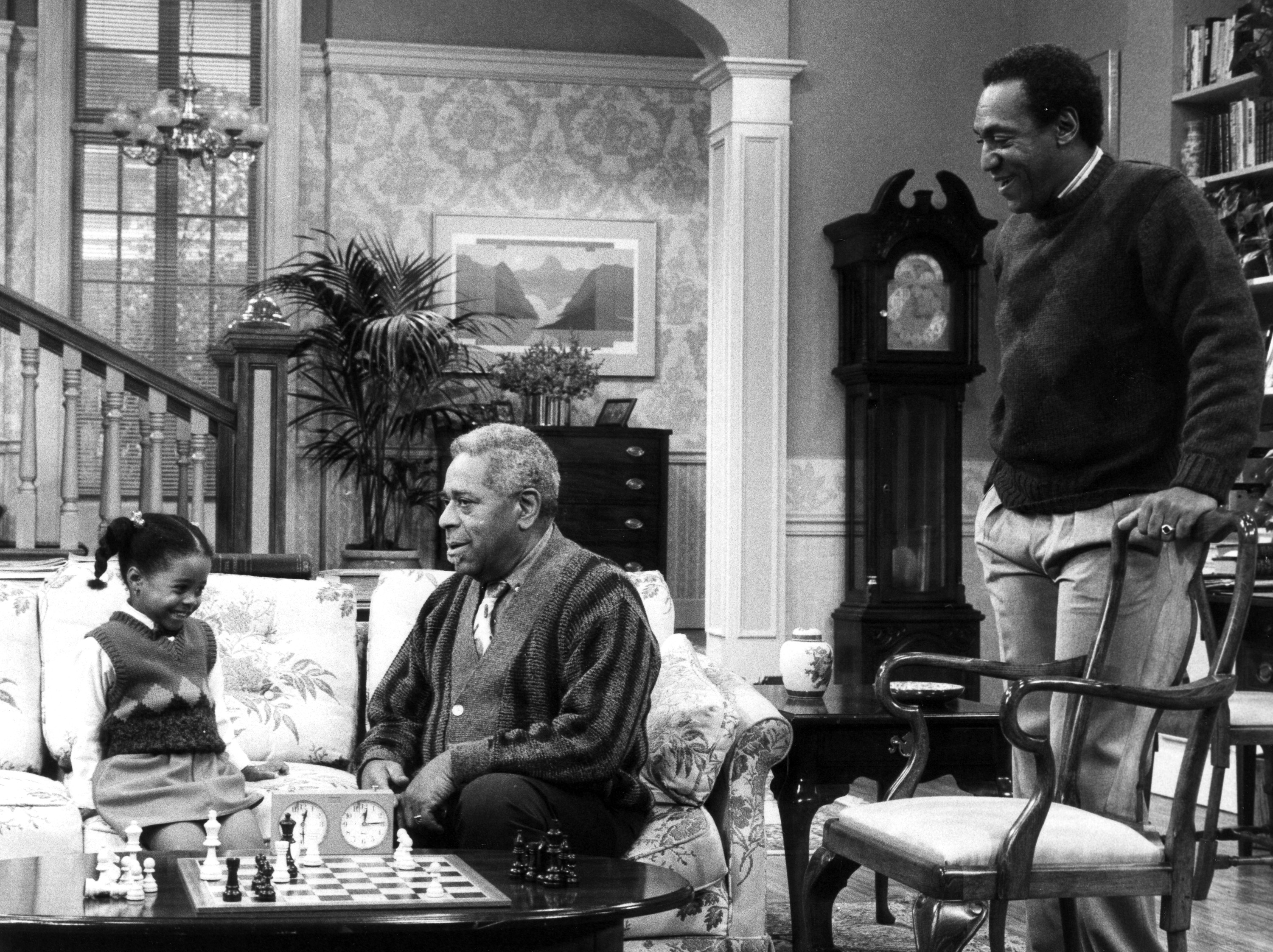 Still of Bill Cosby, Dizzy Gillespie and Keshia Knight Pulliam in The Cosby Show (1984)