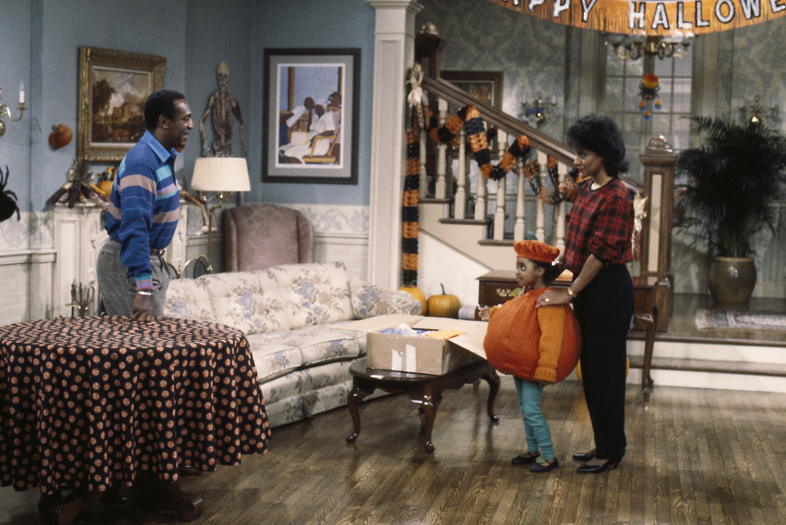 Still of Bill Cosby, Keshia Knight Pulliam and Phylicia Rashad in The Cosby Show (1984)