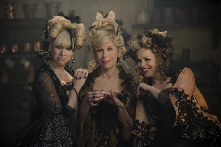 Still of Christine Baranski, Tammy Blanchard and Lucy Punch in Into the Woods (2014)