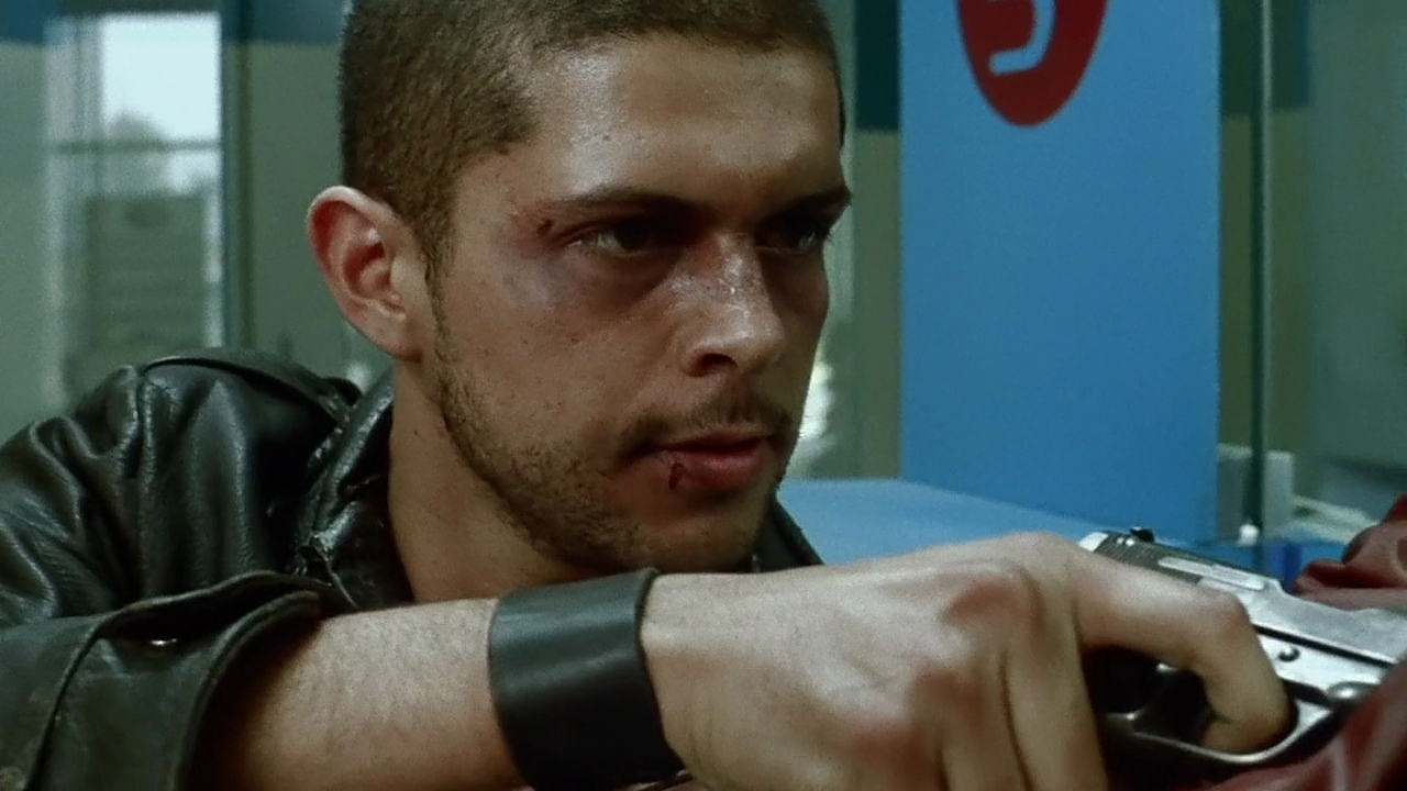 Still of Marco Pérez in Amores perros (2000)