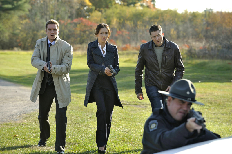 Still of Devon Sawa, Maggie Q and Josh Braaten in Nikita (2010)