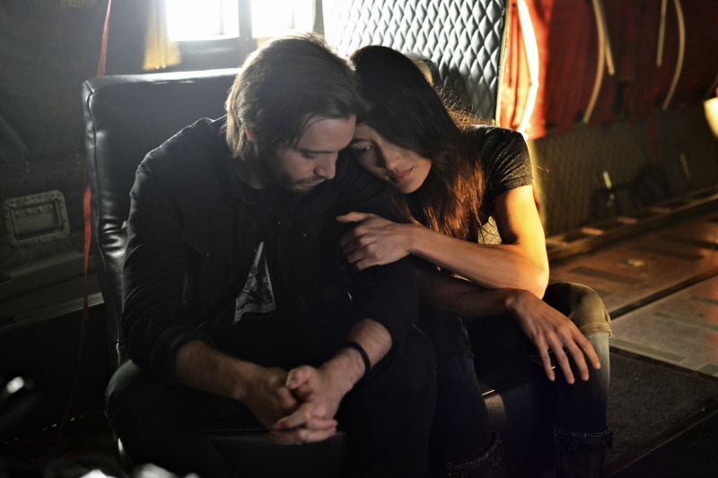 Still of Maggie Q and Aaron Stanford in Nikita (2010)