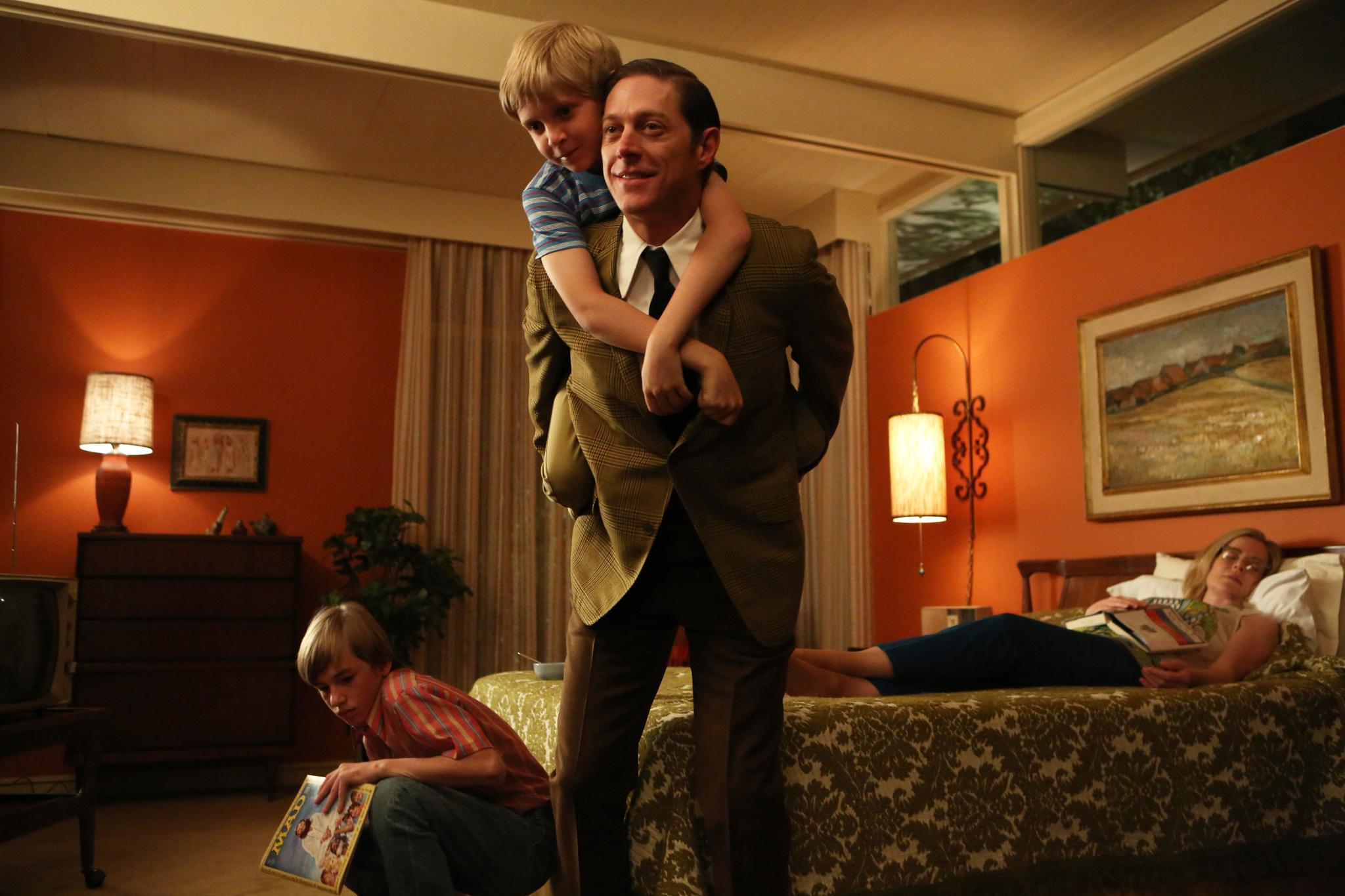 Still of Timi Prulhiere and Kevin Rahm in MAD MEN. Reklamos vilkai (2007)
