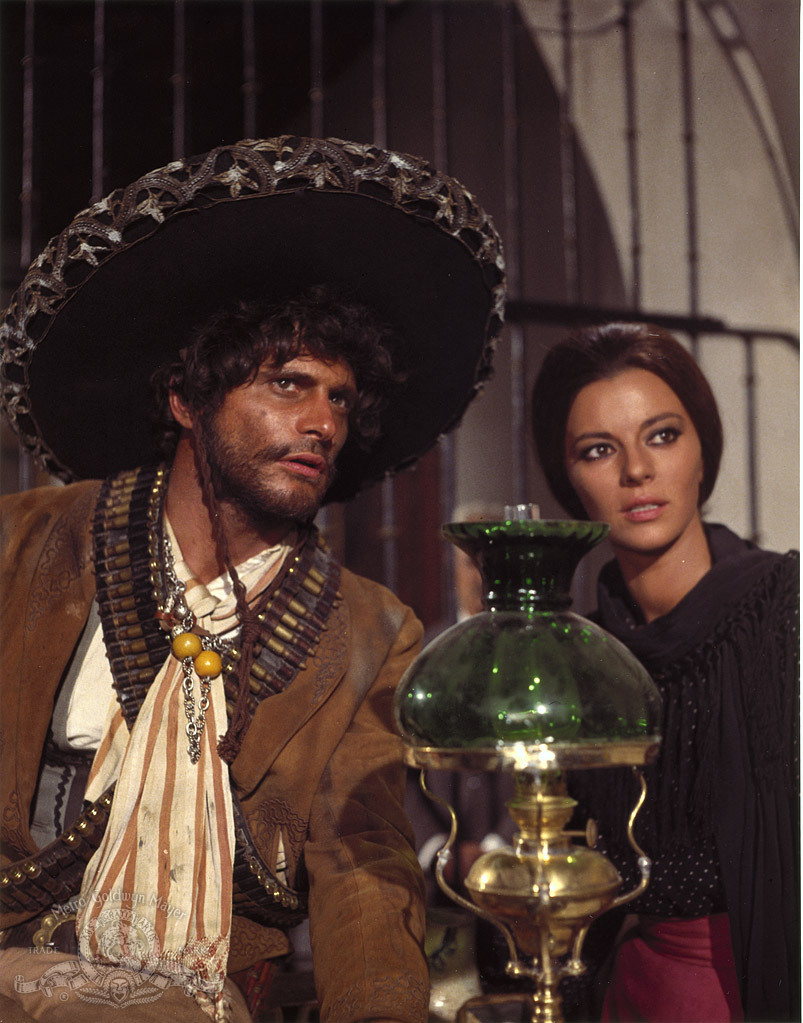 Still of Tony Musante and Giovanna Ralli in Il mercenario (1968)