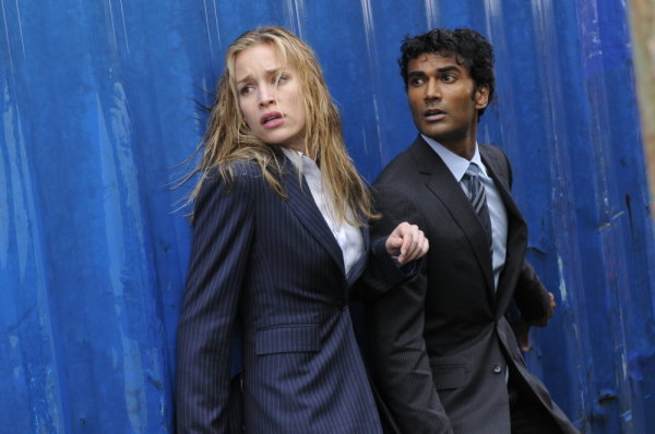 Still of Piper Perabo and Sendhil Ramamurthy in Covert Affairs (2010)