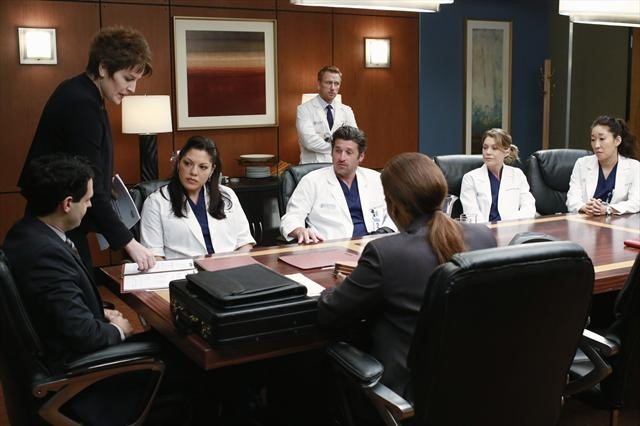 Still of Meeghan Holaway, Kevin McKidd, Sandra Oh, Ellen Pompeo and Sara Ramirez in Grei anatomija (2005)