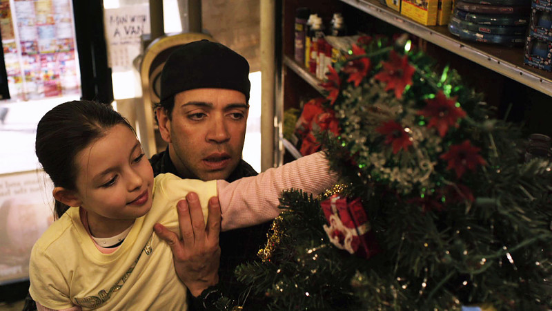 Still of Luis Antonio Ramos and Fatima Ptacek in A Miracle in Spanish Harlem (2013)