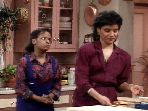 Still of Tempestt Bledsoe and Phylicia Rashad in The Cosby Show (1984)