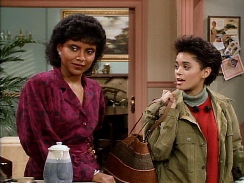 Still of Lisa Bonet and Phylicia Rashad in The Cosby Show (1984)