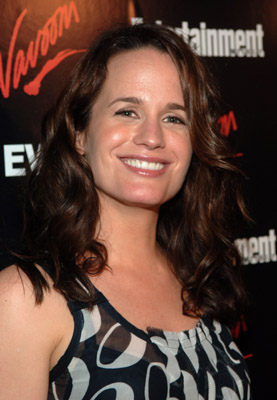 Elizabeth Reaser