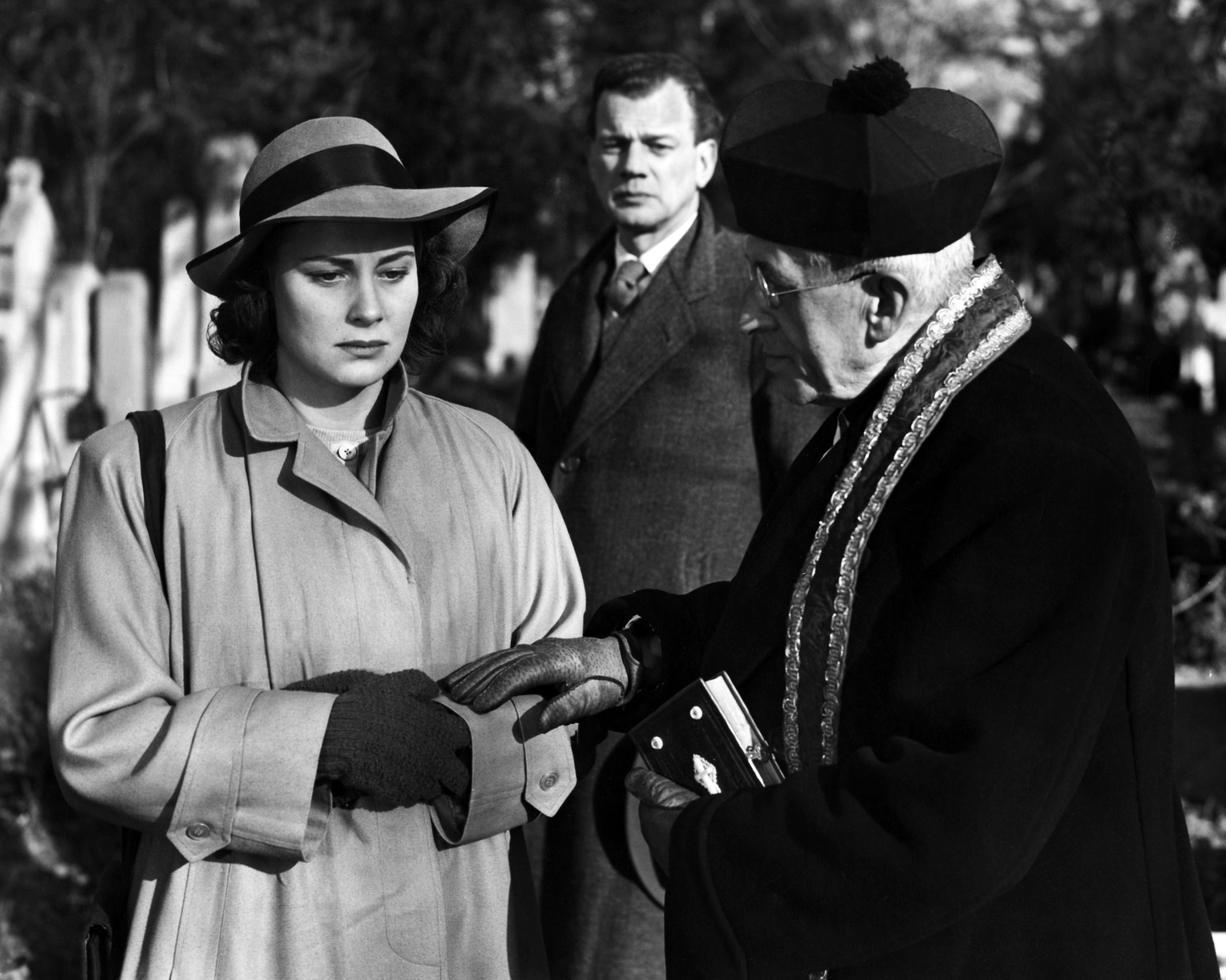 Still of Joseph Cotten, Carol Reed and Alida Valli in The Third Man (1949)