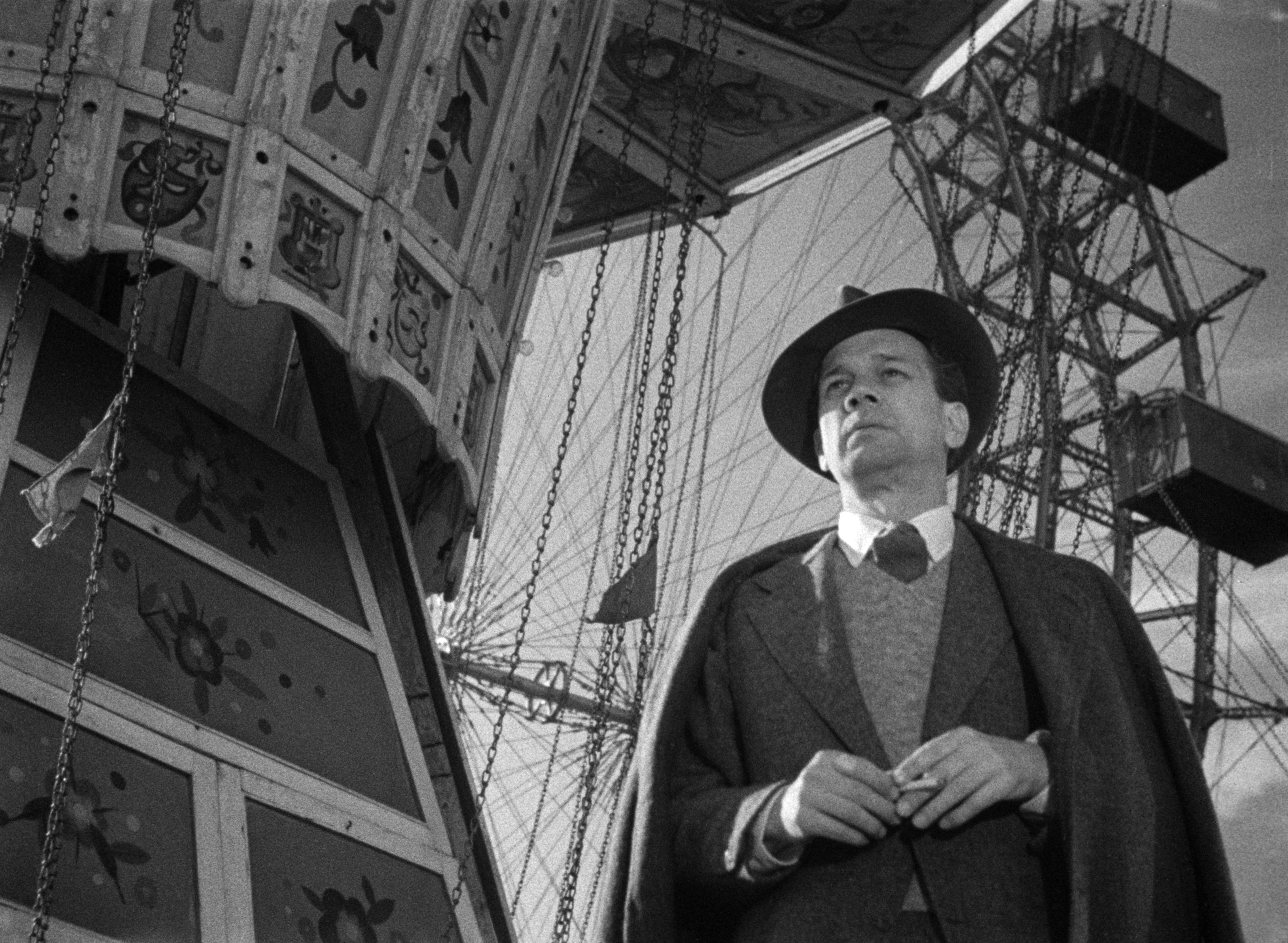 Still of Joseph Cotten and Carol Reed in The Third Man (1949)