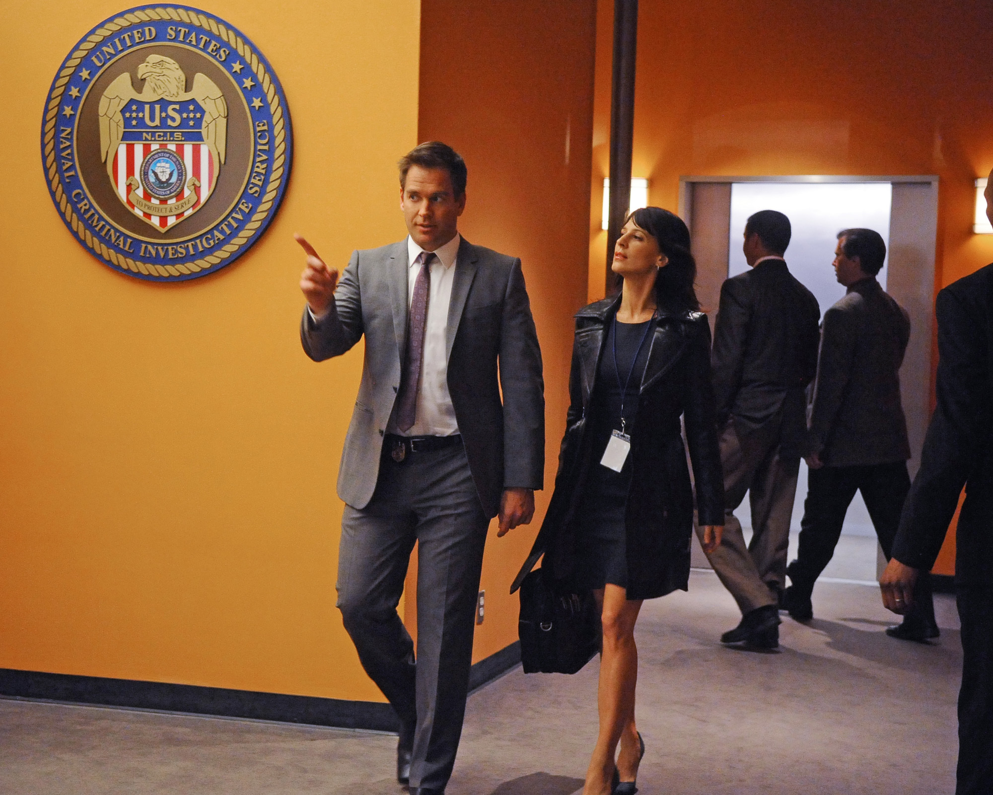 Still of Perrey Reeves and Michael Weatherly in NCIS: Naval Criminal Investigative Service (2003)