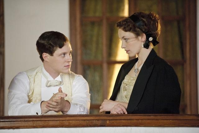 Still of Noah Reid and Perdita Weeks in Titanic (2012)