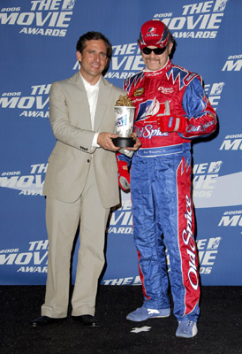 John C. Reilly and Steve Carell at event of 2006 MTV Movie Awards (2006)