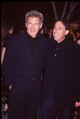 Harrison Ford and Ivan Reitman at event of Six Days Seven Nights (1998)