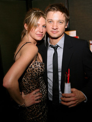 Jeremy Renner and Jes Macallan