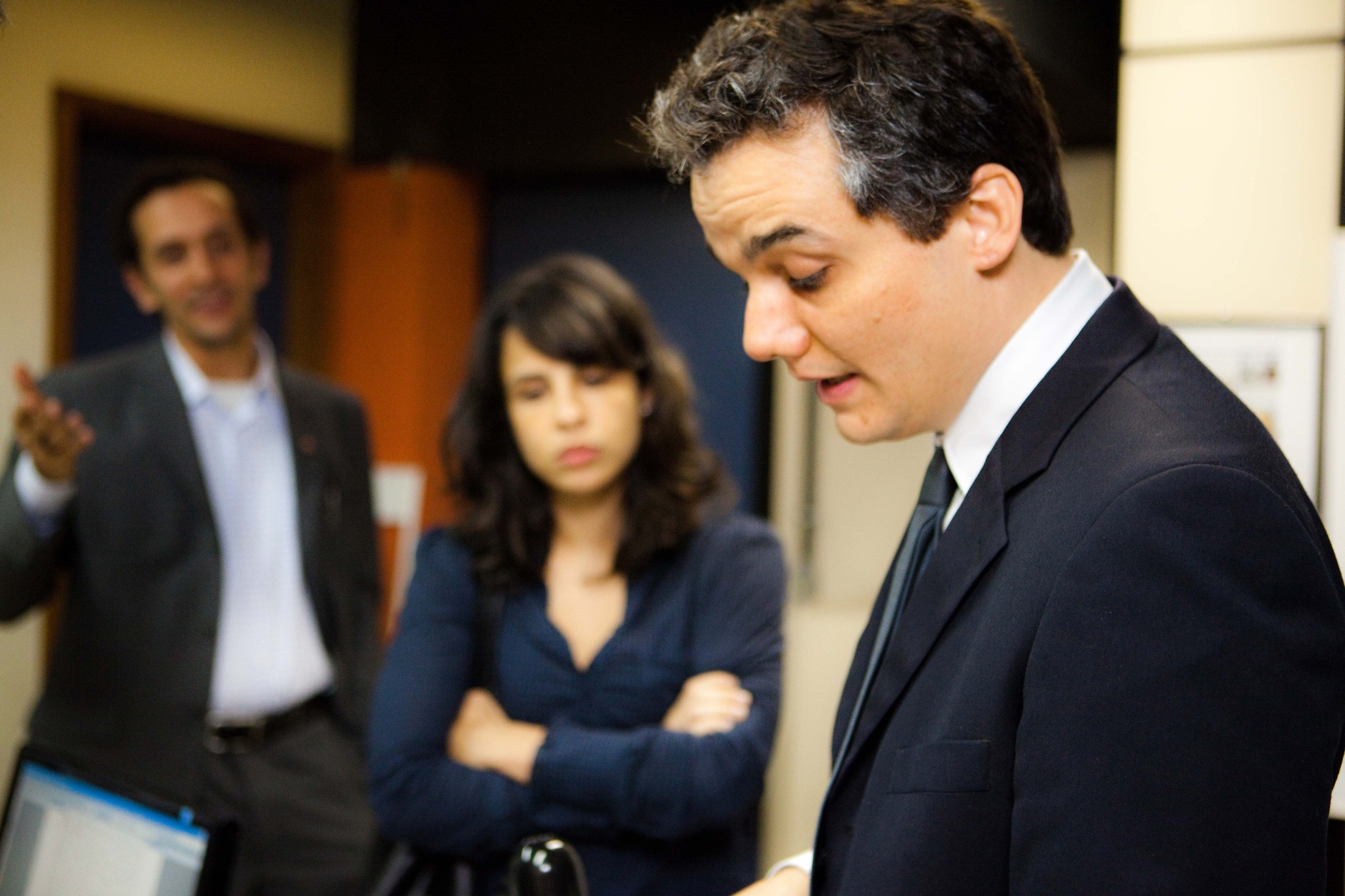 Still of Wagner Moura, Maria Ribeiro and Irandhir Santos in Tropa de Elite 2: O Inimigo Agora é Outro (2010)