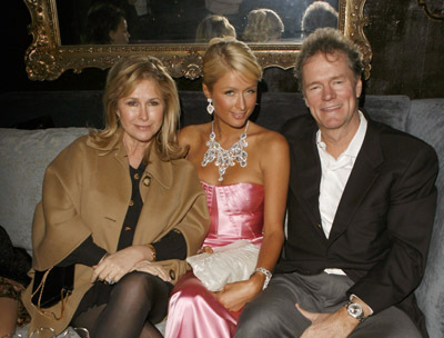 Paris Hilton, Kathy Hilton and Rick Hilton at event of The Hottie & the Nottie (2008)