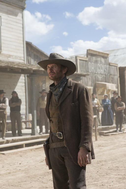 Still of Brett Rickaby as Charlie Blanche in A Million Ways to Die in the West