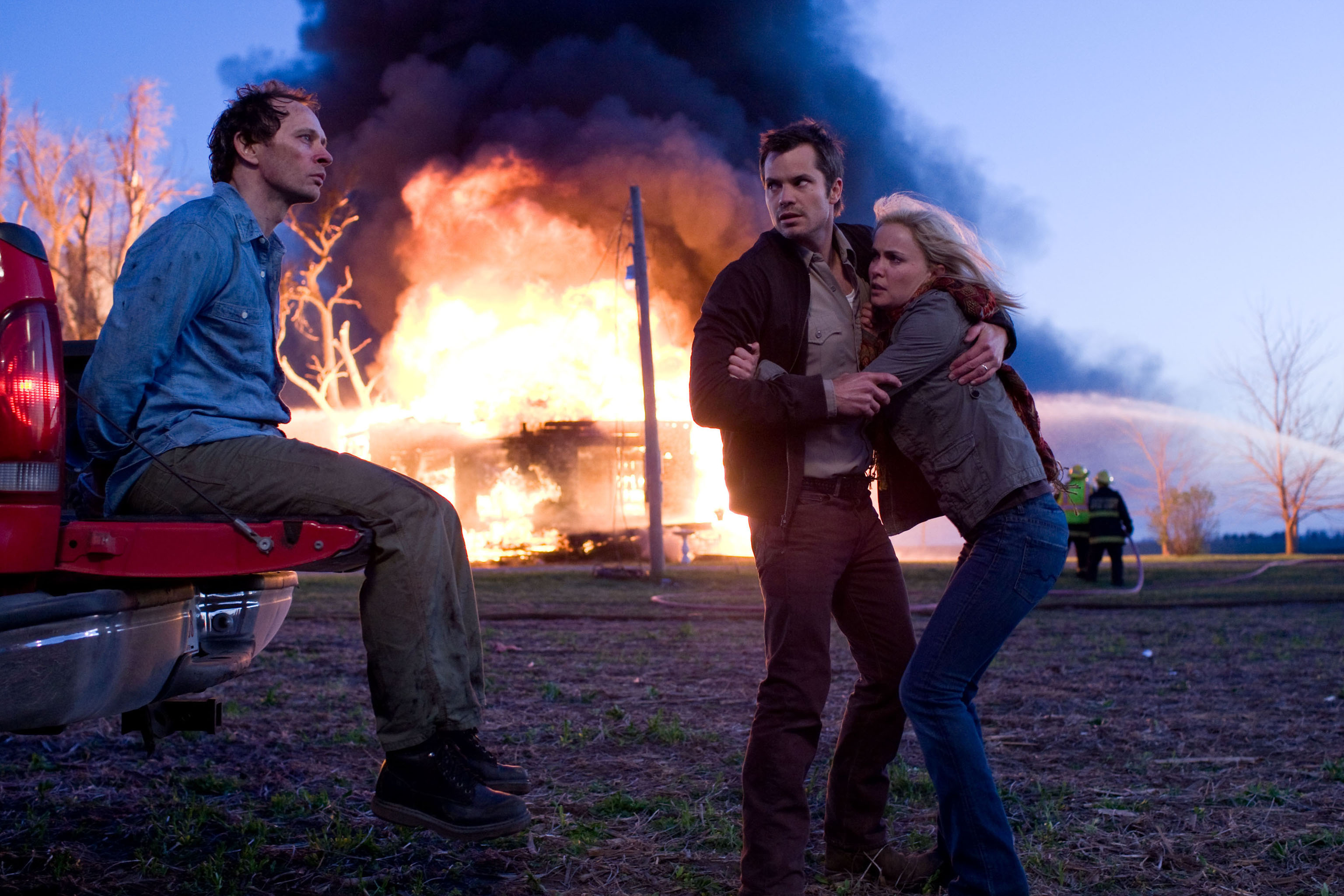 Still of Brett Rickaby, Timothy Olyphant and Radha Mitchell in The Crazies