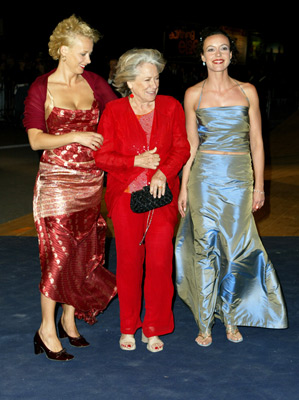 Katja Riemann, Maria Schrader and Margarethe von Trotta at event of Rosenstrasse (2003)