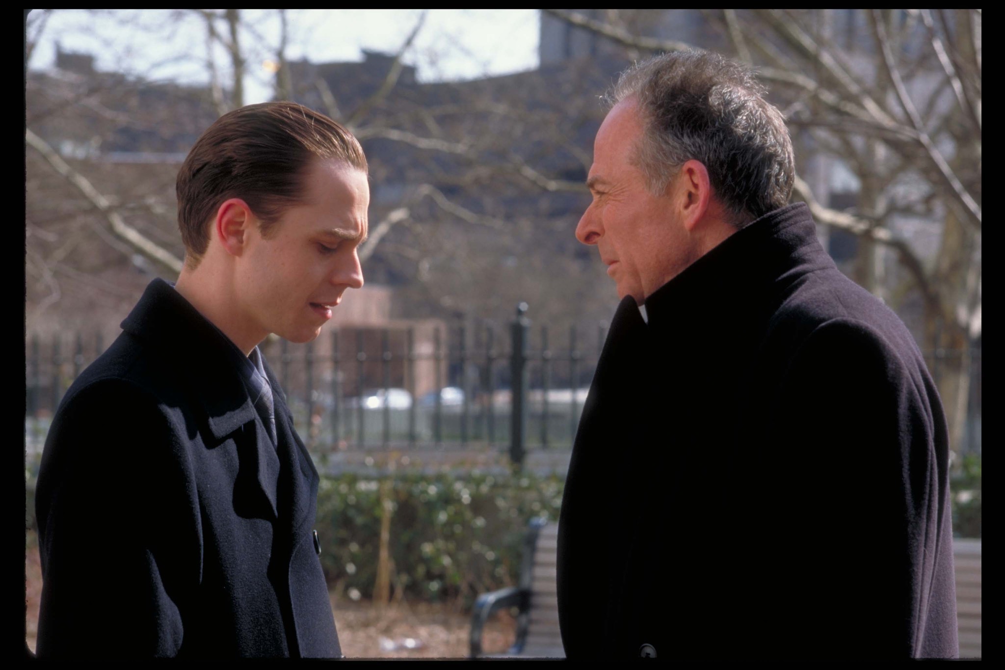 Still of Giovanni Ribisi and Ron Rifkin in Boiler Room (2000)