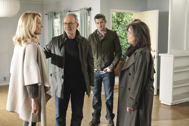 Still of Sally Field, Ron Rifkin, Patricia Wettig and Dave Annable in Brothers & Sisters (2006)