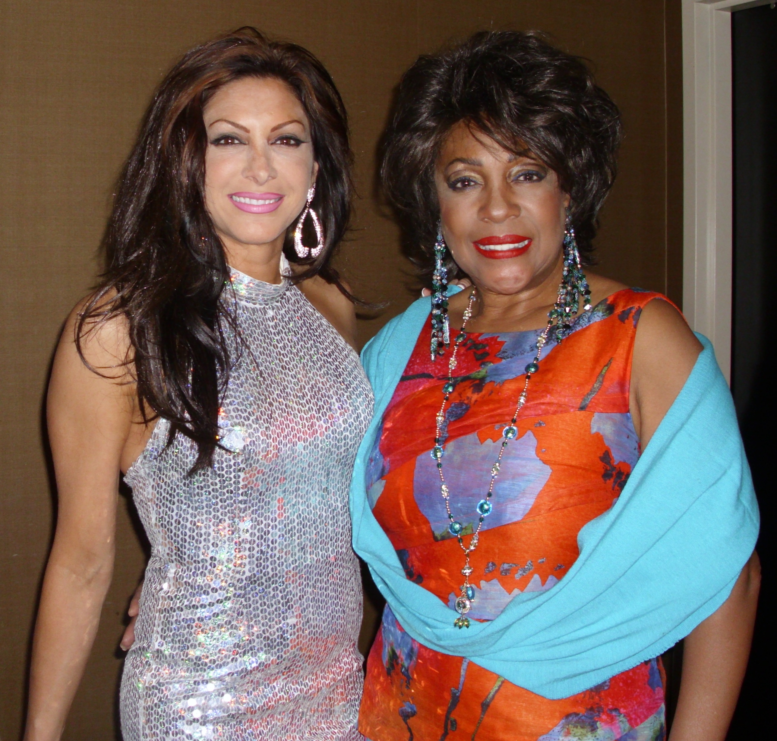 Backstage sharing dressing rooms with Supremes with Mary Wilson on the Dennis Bono Radio Show 2012