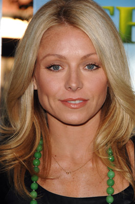 Kelly Ripa at event of Srekas treciasis (2007)